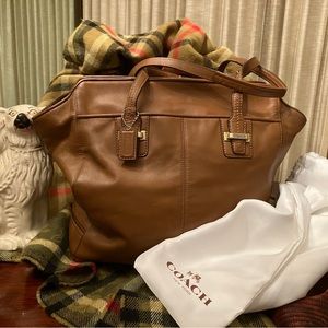 Coach Taylor Leather Tote.        North South F25941.